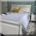 F41. White full sleigh bed. 